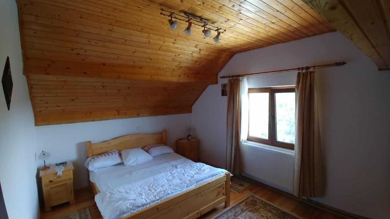 Casa Darius Villa Novaci-Străini Kültér fotó