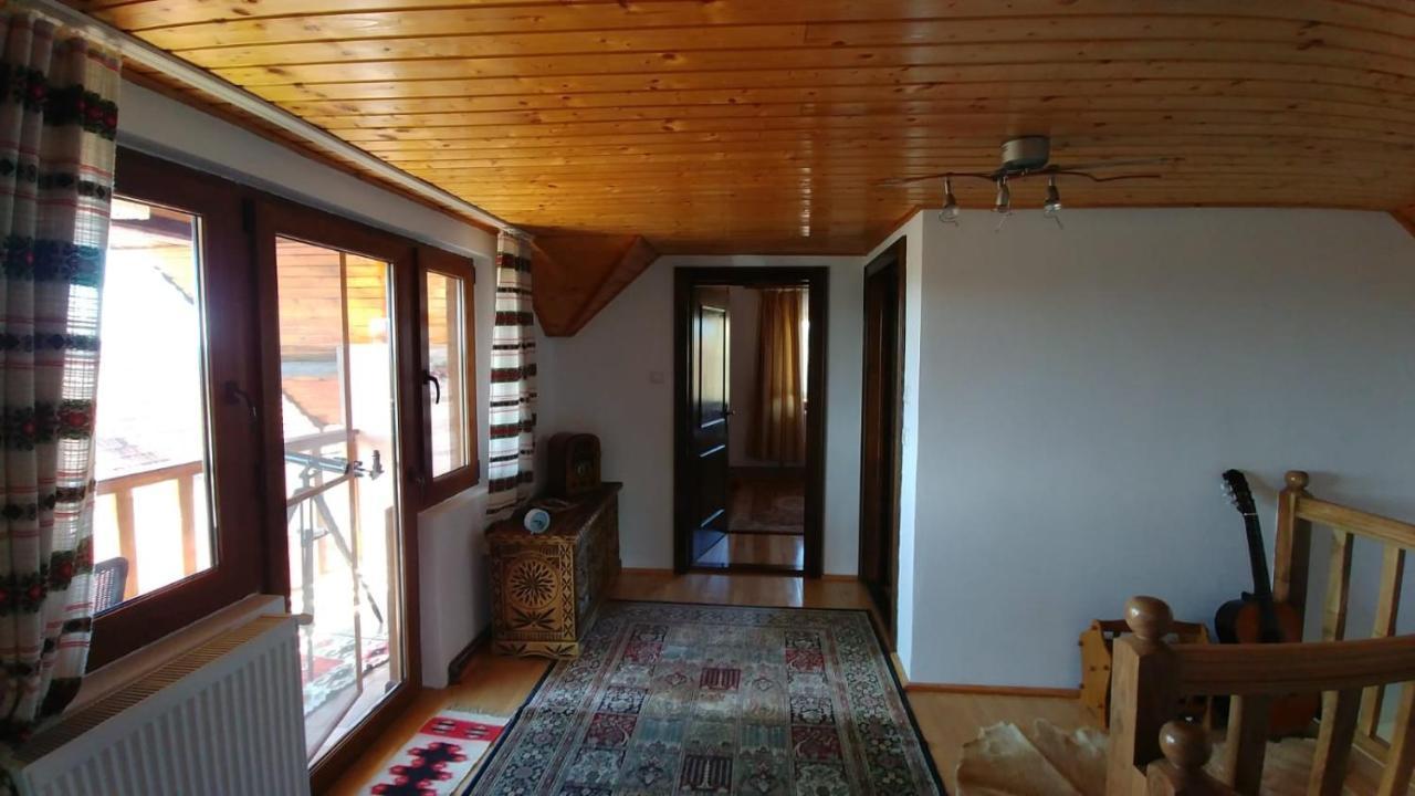 Casa Darius Villa Novaci-Străini Kültér fotó