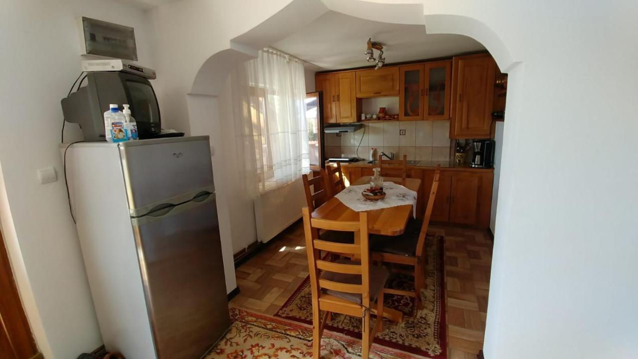 Casa Darius Villa Novaci-Străini Kültér fotó