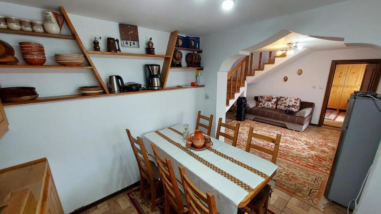Casa Darius Villa Novaci-Străini Kültér fotó